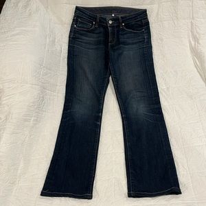 Paige soft low rise jeans size 27 excellent condition. Skyline Straight.